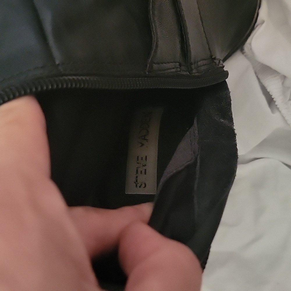 Women's boots - Picture 3 of 3